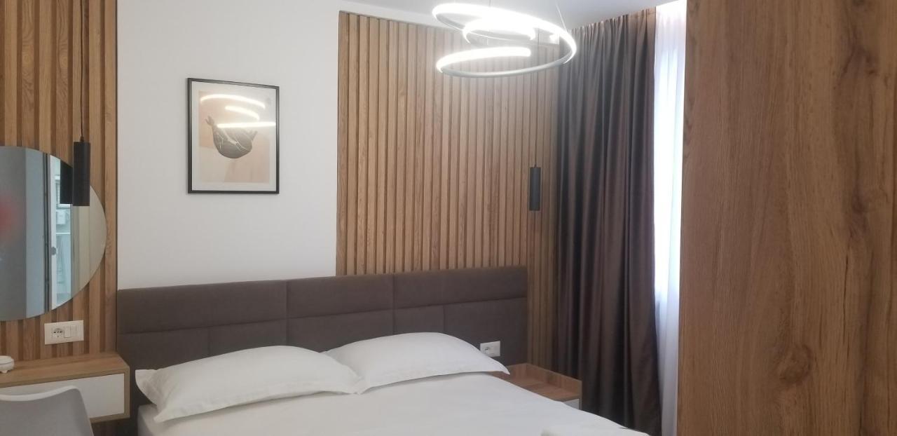 White Apartment تيرانا المظهر الخارجي الصورة